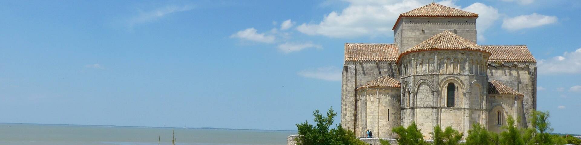 The church of Sainte-Radagonde at Talmont - ©P.Migaud / FDHPA17