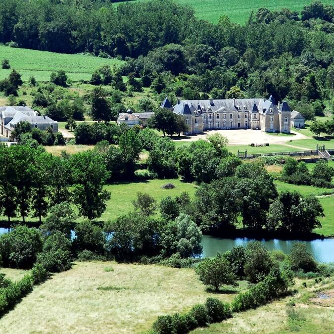 Aerial view of the Chateau de Panloy - © FDHPA17